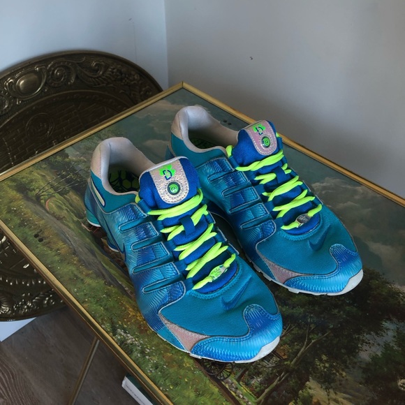 Nike Shox Doernbecher Freestyle Collection 2011 - Picture 3 of 10